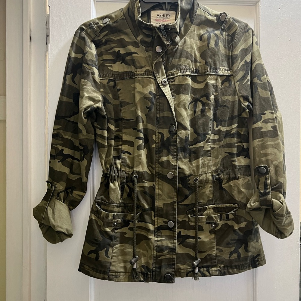 Ashley By 26 Women's Camouflage Tiger Embellished Jacket Size Small - Picture 6 of 8